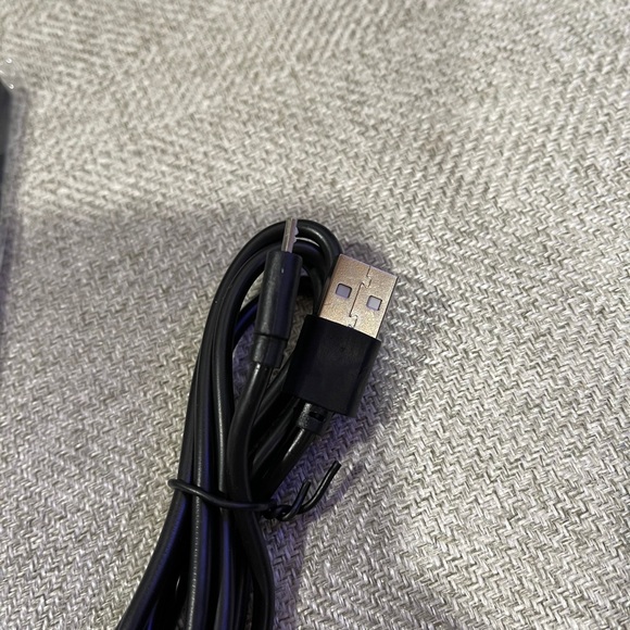 Color Changing light with base - Picture 4 of 4